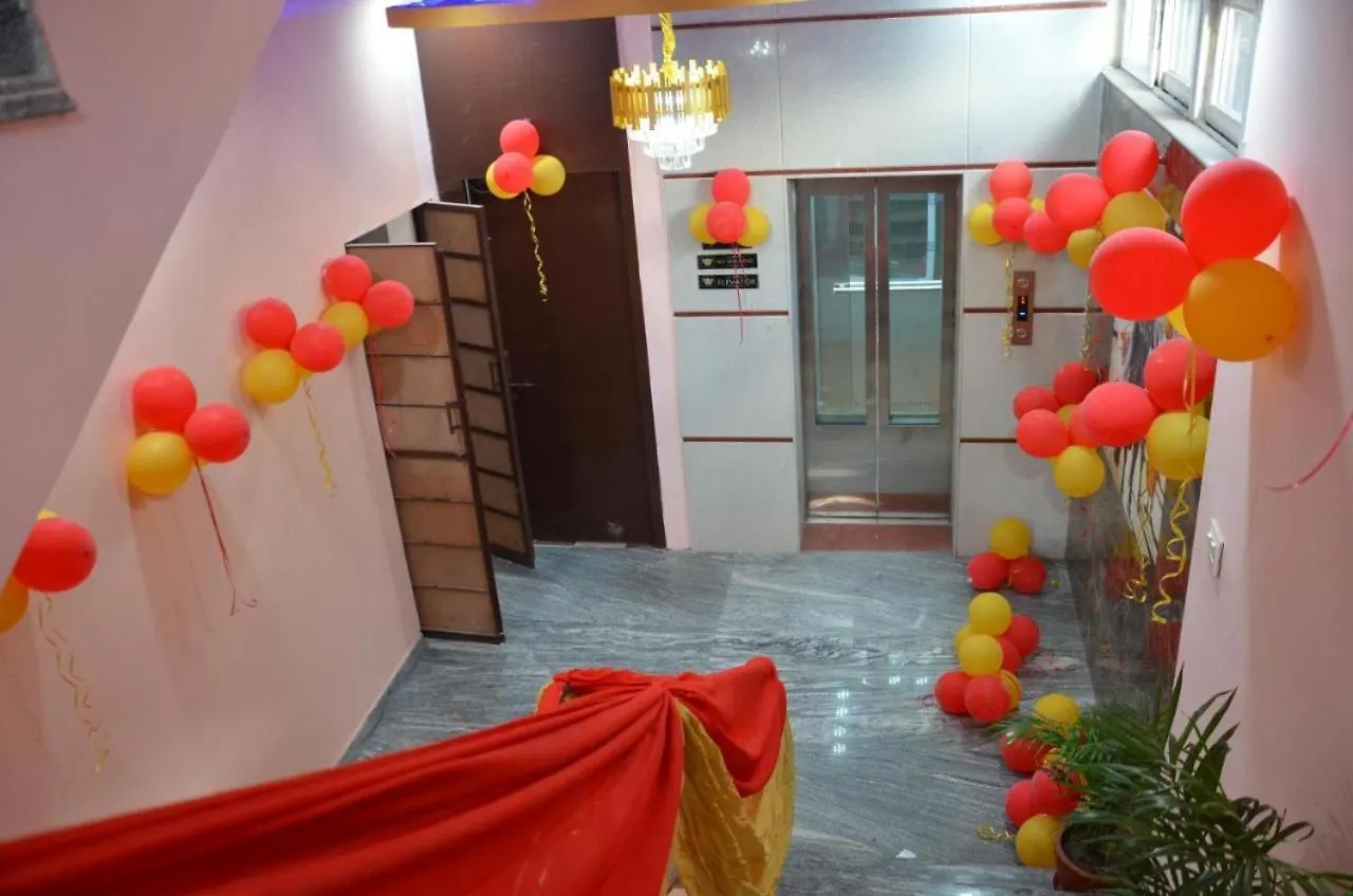 Hotel Singh Residency By Wb Inn Varanasi 3*,